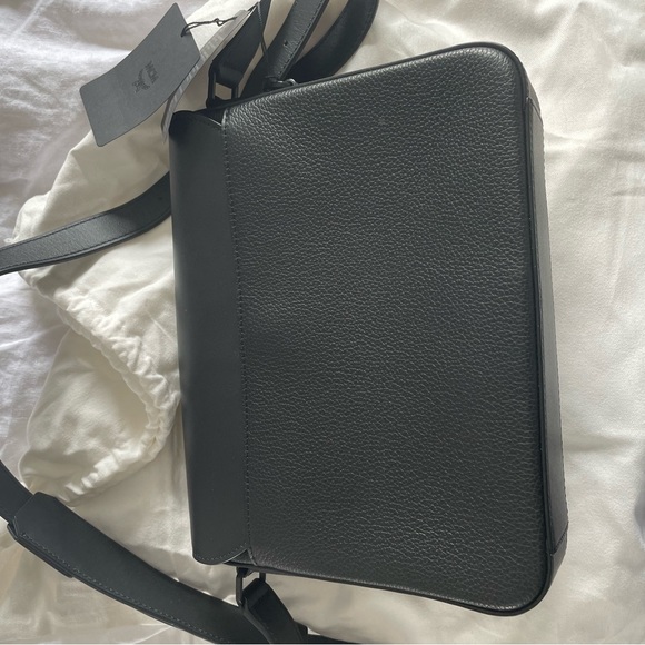 NWT MCM Mens Klassic Leather Small Messenger Bag - Picture 9 of 9